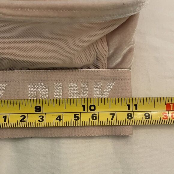 Victoria's Secret Pink Sport Ultimate Lightly Lined Velvet Bralette XS Wireless - Picture 6 of 10